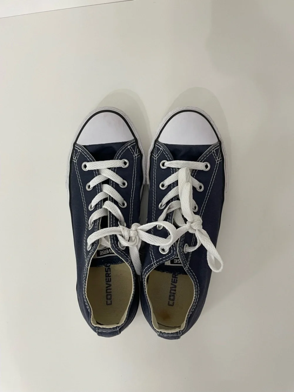 Converse navy canvas